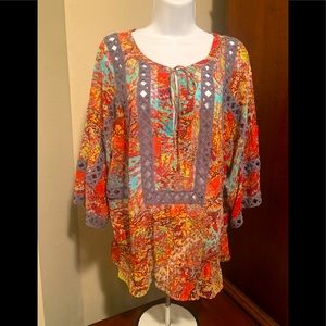 Daniel Rainn size large ladies top